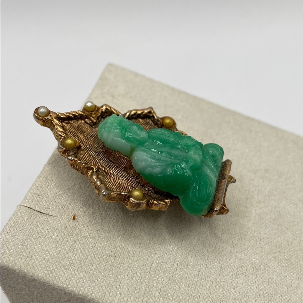 Vintage Green Jade Resin Gold Plated Faux Pearl Budha Brooch Pin - Picture 3 of 8
